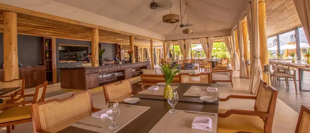 ayla-restaurant_img.jpg